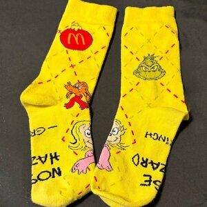 McDonald's Grinch Socks New No Packaging One Pair Yellow Socks Cindy Lou Who